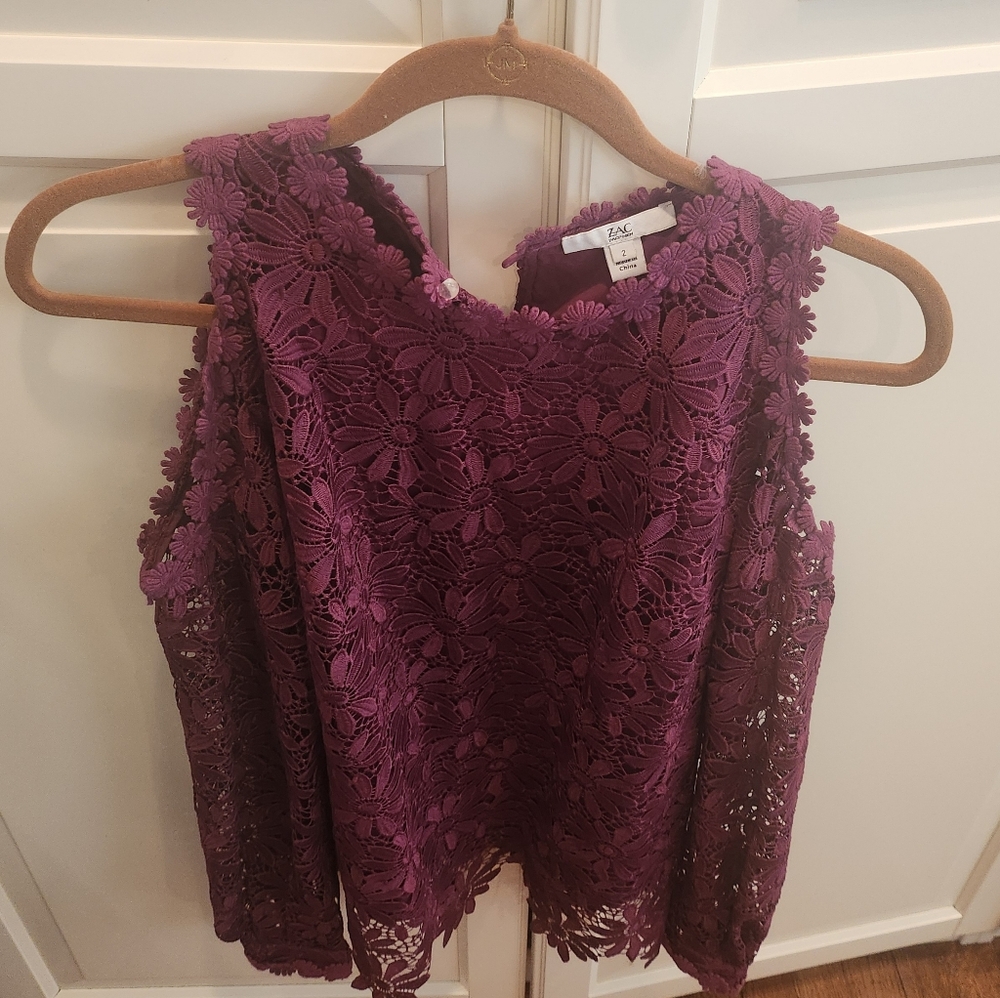 Zac Posen Purple Lace Sleeveless Open Shoulder Top